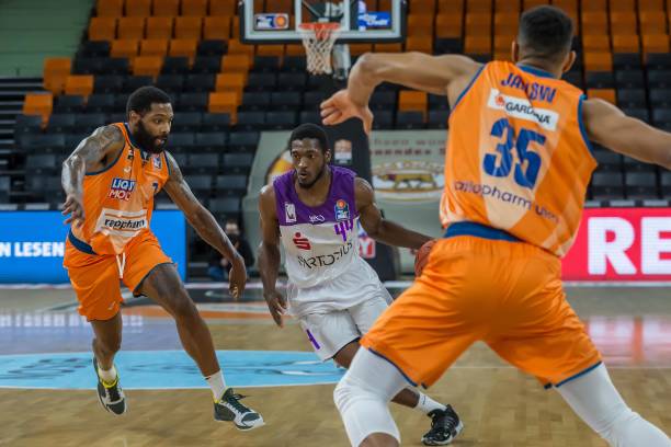 斯有机会面 斯有机会面