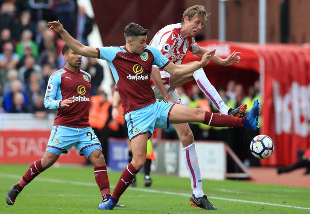 上表达对周 上表达对周