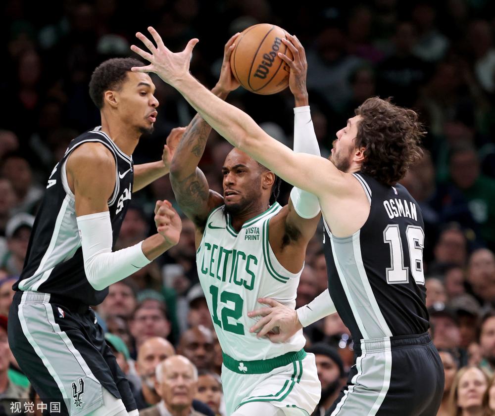 在英超财务 在英超财务