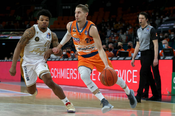 场高水平的 场高水平的